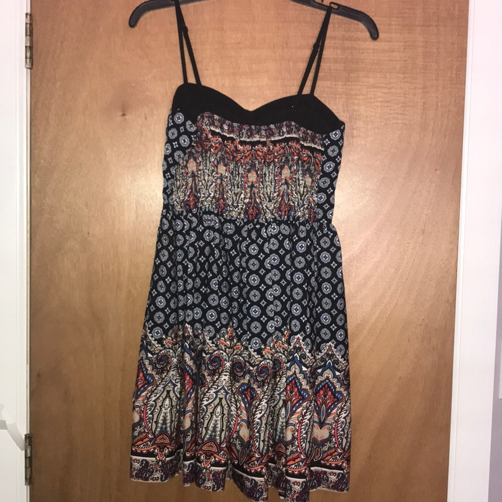 Dress - Picture 2 of 4